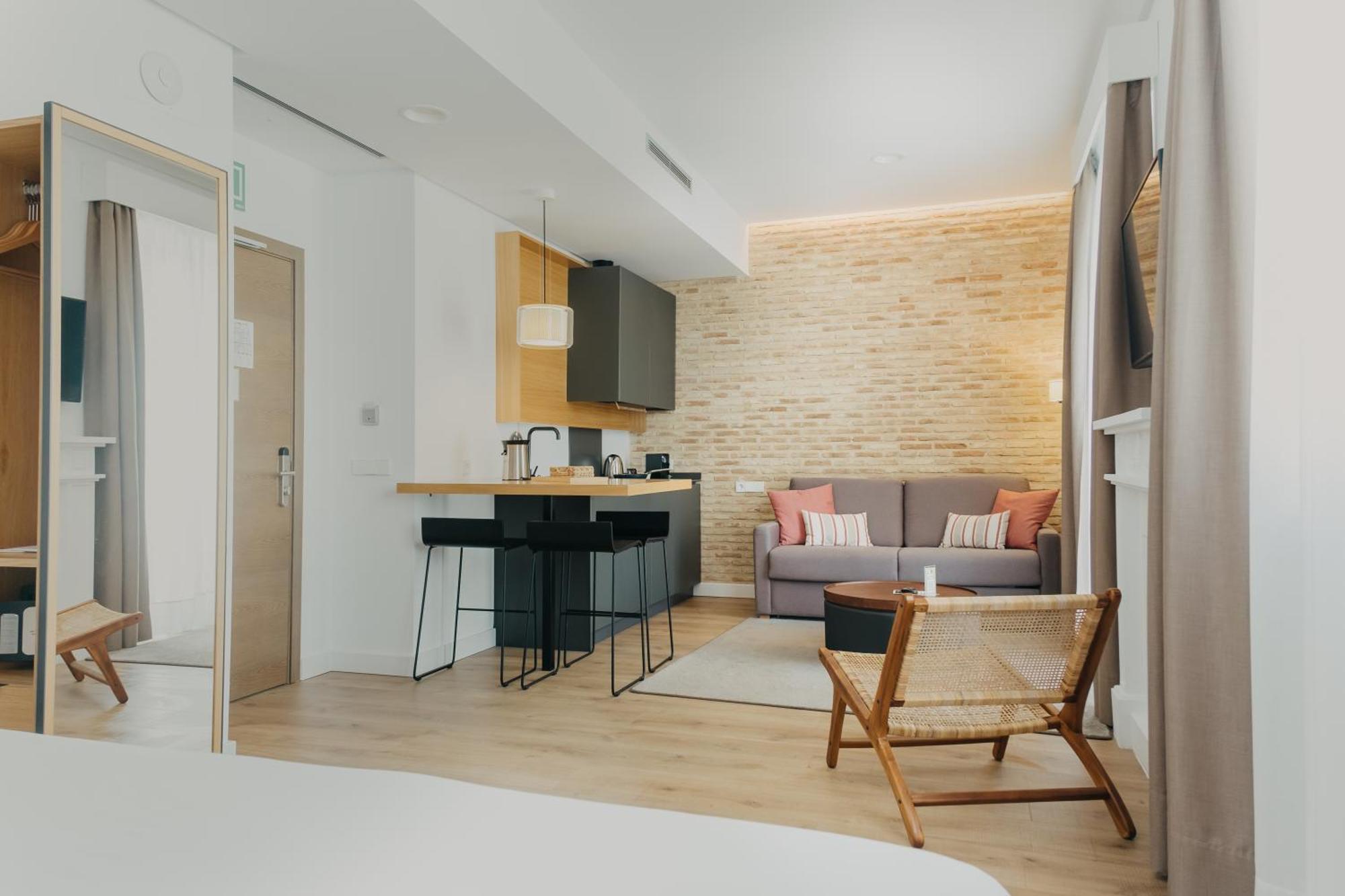 Aquitania Aparthotel 3*