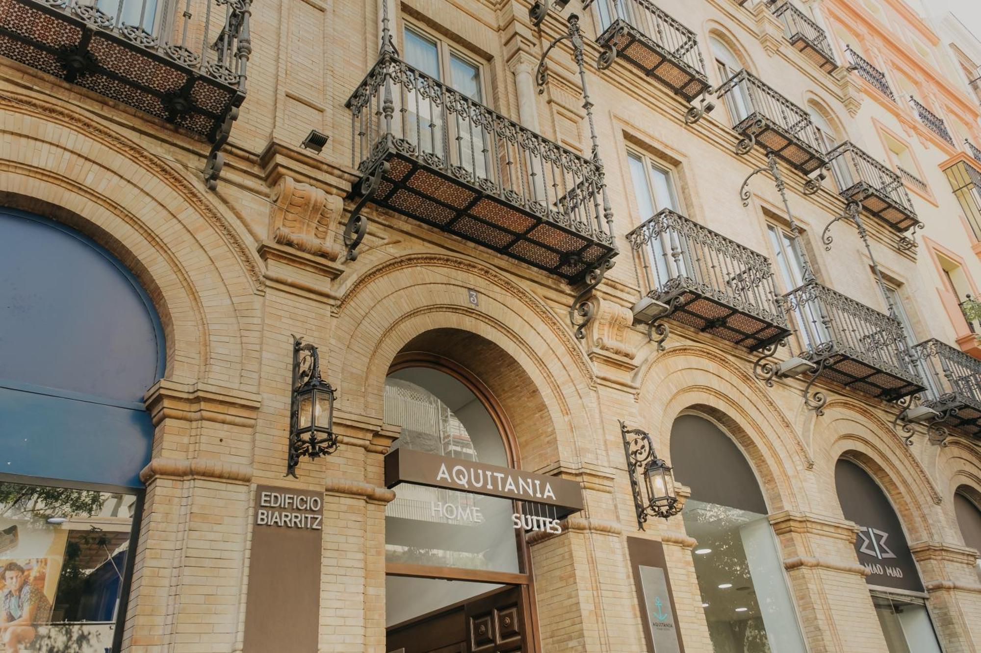 Aquitania Aparthotel